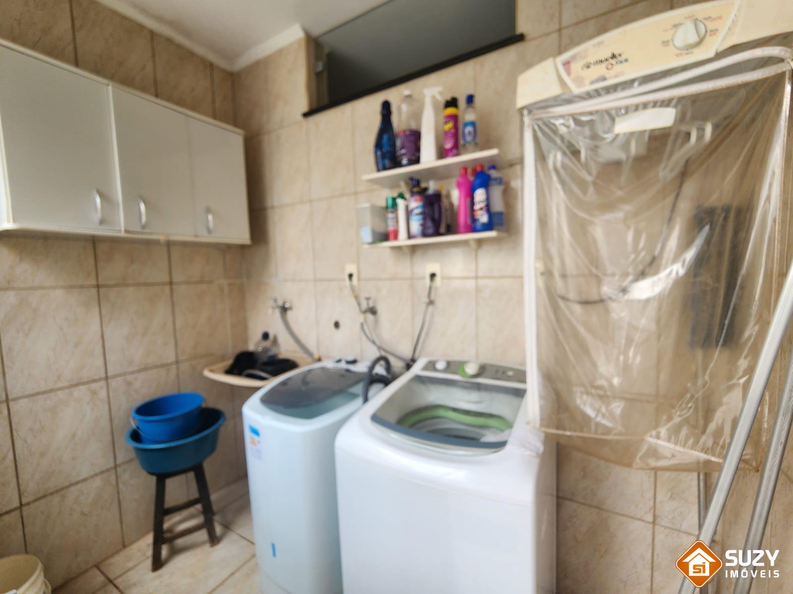 WhatsApp Image 2024-11-14 at 10.44.24 (1)
